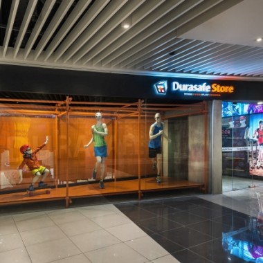 新加坡Durasafe户外运动零售商店空间设计10554.jpg