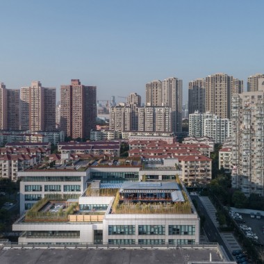 新作 - 致正建筑工作室：上海 屋上三间854.jpg