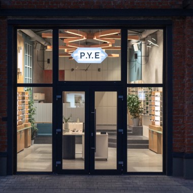 旧烘焙厂改造成的P.Y.E眼镜店  Facultative Works14066.jpg