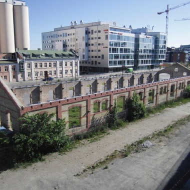马尔默中央火车站改造，从废弃红砖到热闹集市17997.jpg