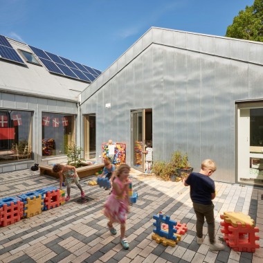 丹麦日托中心，以儿童尺度设计‘小房子’  Kullegaard3374.jpg