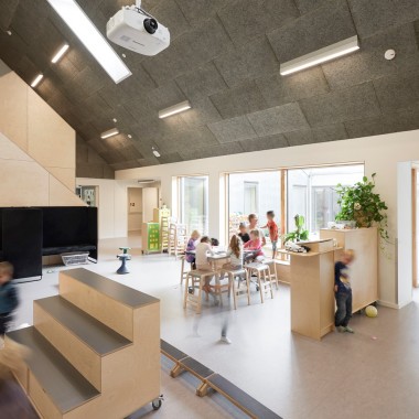 丹麦日托中心，以儿童尺度设计‘小房子’  Kullegaard3376.jpg