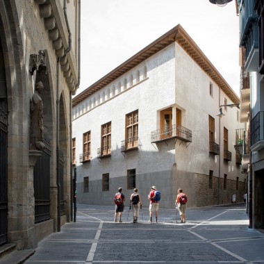 西班牙旧建筑改造 Casa del Condestable  Tabuenca & Leache, Arquitectos6091.jpg
