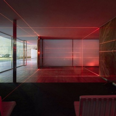 新作 - 光的几何形状：LUFTWERK & IKER GIL设计的激光网格照亮巴塞罗那展馆2336.jpg