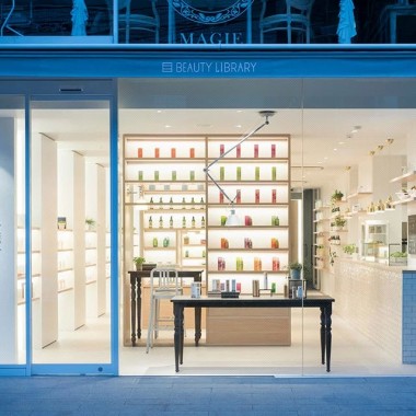 日本的“BEAUTY LIBRARY”化妆品及咖啡店复合式商店5124.jpg