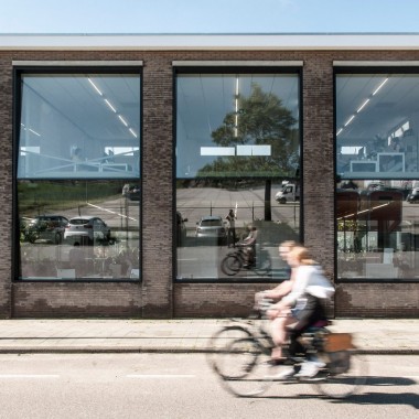 阿姆斯特丹：工厂改造成充满温室气体的办公室8718.jpg