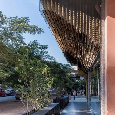 木珠串联的攀缘植物园，越南Mành Mành沙龙  H-P Architects1546.jpg