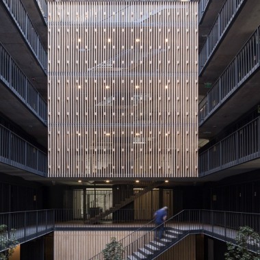 Talhouk + Arquitectos Asociados：智利工业风公寓楼 Echenique 46 Building15546.jpg