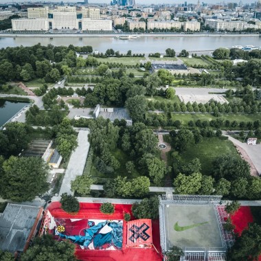 莫斯科高尔基公园耐克户外活动场 Nike Box MSK  KOSMOS architects + Strelka KB 6923.jpg