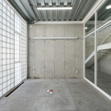 Xray 工厂，玻璃与钢材的纯净火花  Emilio Alvarez Abouchard Arquitectura22849.jpg