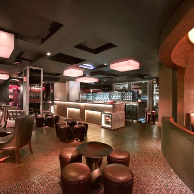 迪拜君悦酒店的酒吧设计8070.jpg