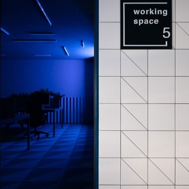 首发 - 大胆的色彩表达 STUDIO11设计明斯克办公空间2698.jpg